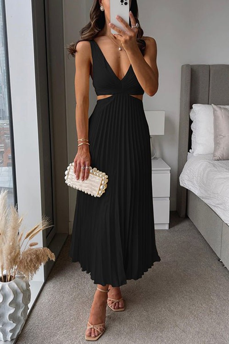 Pleated Empire V-Neck Formal Maxi Gown