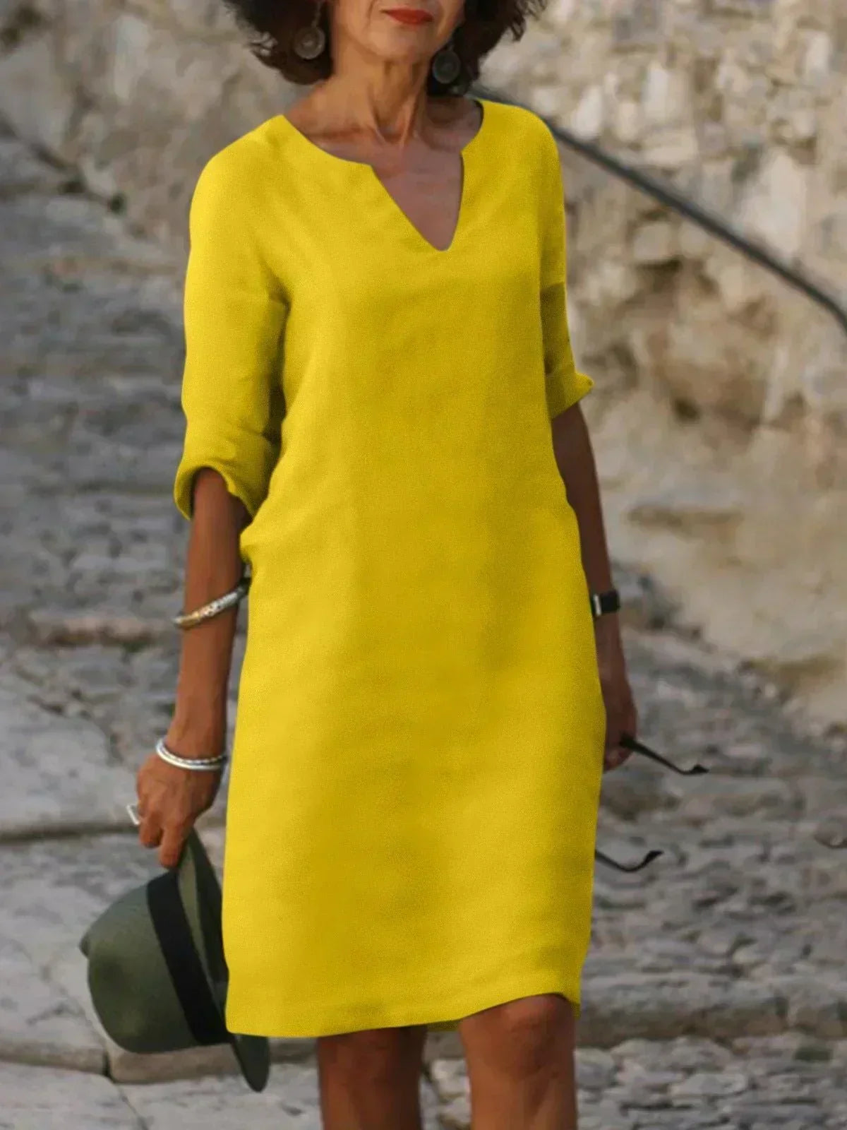 Minimalist Sleeveless Midi Dress