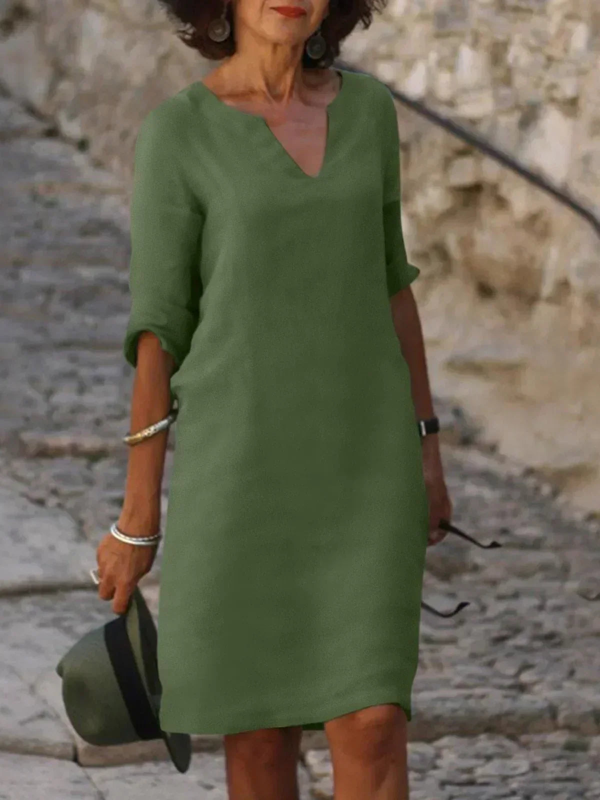 Minimalist Sleeveless Midi Dress